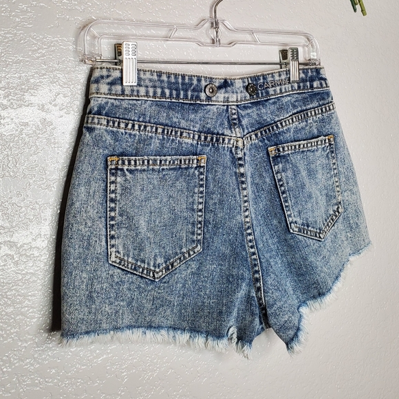 Ripped shorts - Picture 6 of 7